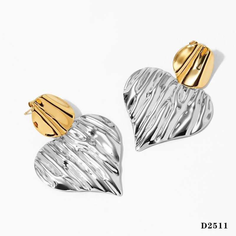 316 Stainless Steel New Gold And Silver Color Matching Heart Earrings And Necklace Set Fashion Exaggerated Irregular Pleated Heart-Shaped Jewelry Set