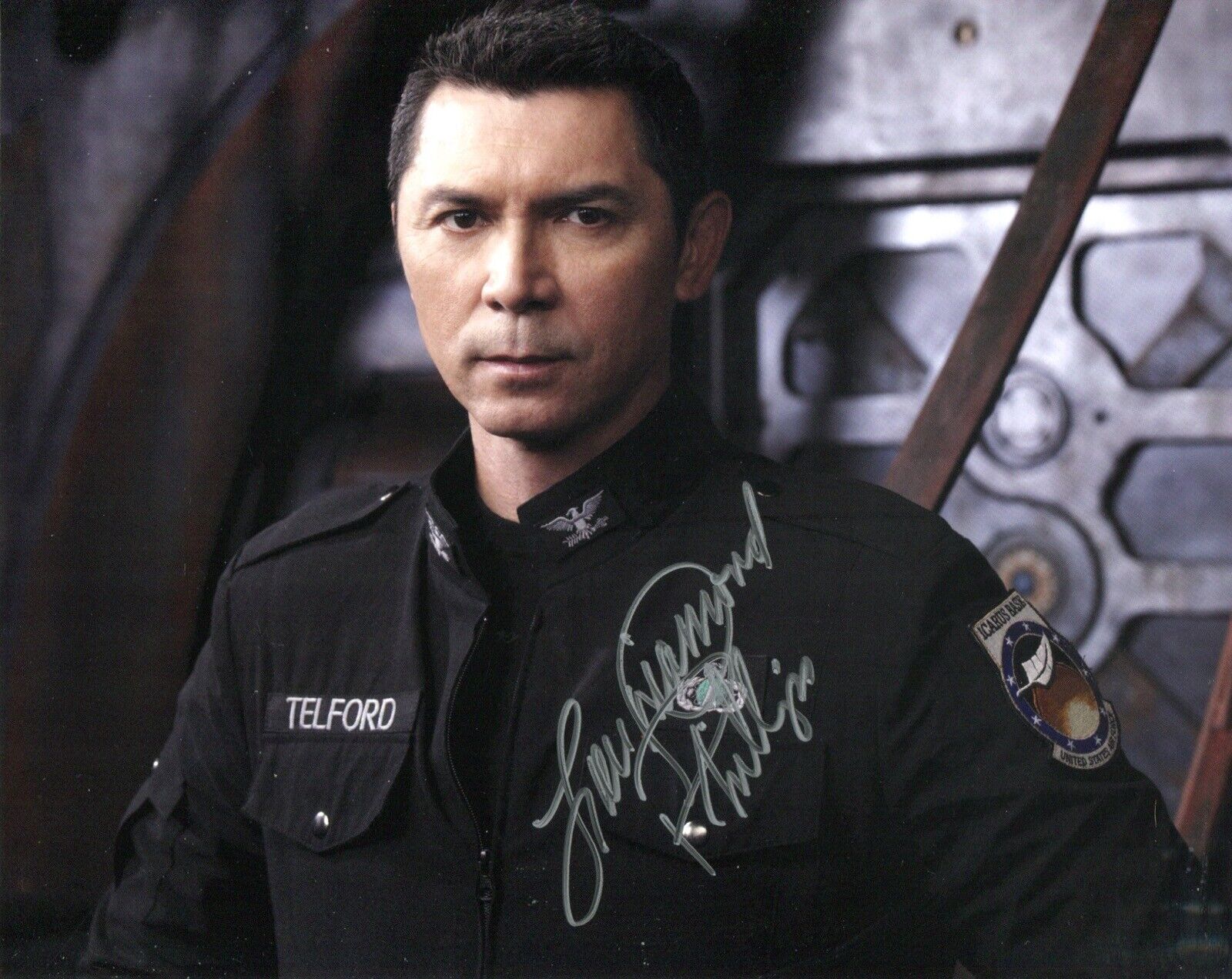 Actor Lou Diamond Phillips signed STARGATE UNIVERSE 8x10 Photo Poster painting