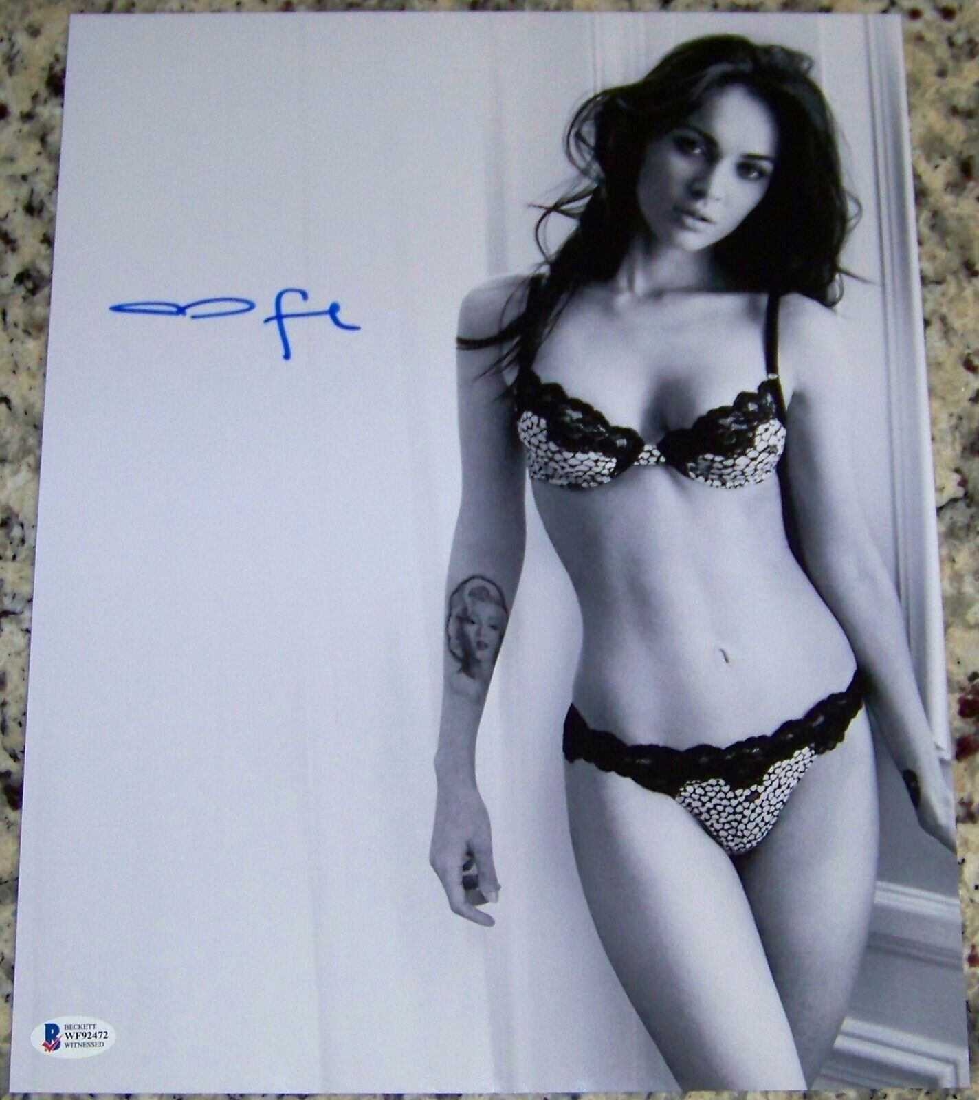 STUNNING! Megan Fox Signed Autographed 11x14 Photo Poster painting BAS Beckett Witnessed COA!