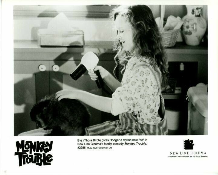 Thora Birch Monkey Trouble Original Press 8X10 Photo Poster painting