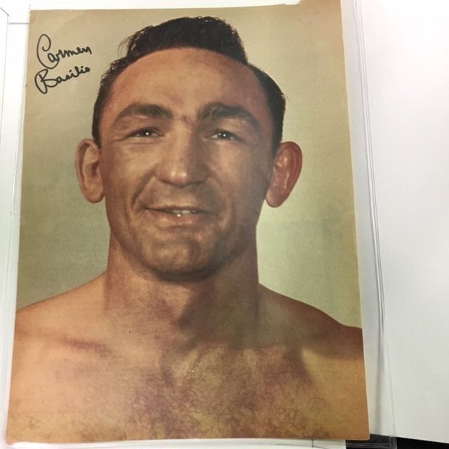 Carmen Basilio Signed Color Up-Close Magazine 1959 Photo Poster painting(8x10 3/4) with COA