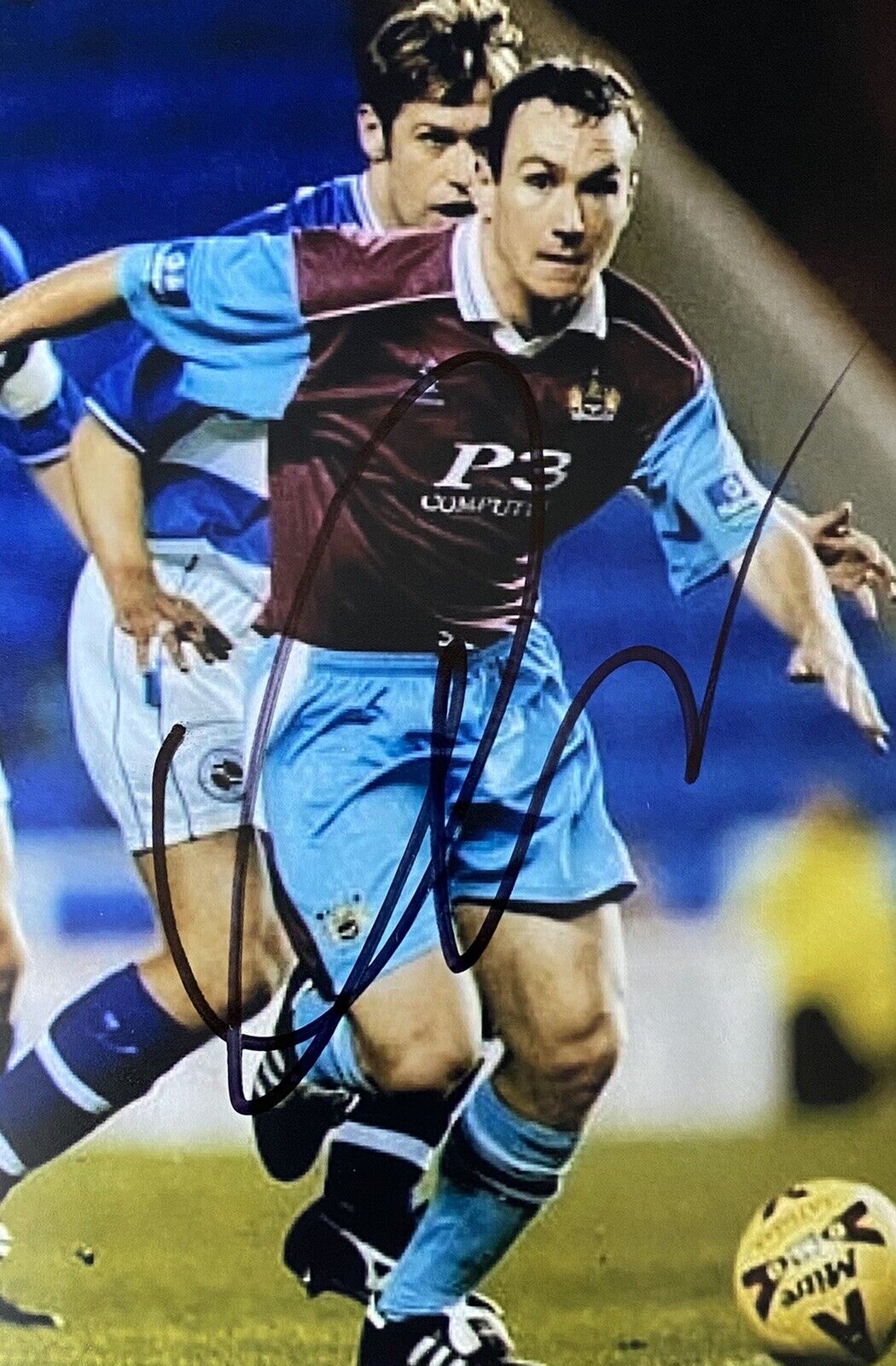 Micky Mellon Genuine Hand Signed Burnley 6X4 Photo Poster painting