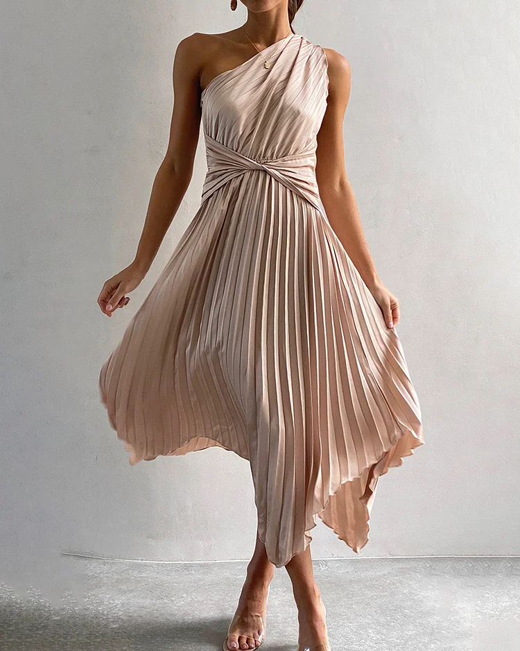 Fashion Design Solid Color Pleated Dress