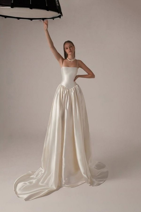 Spaghetti-Straps Ivory Satin Long Classic Prom Dress