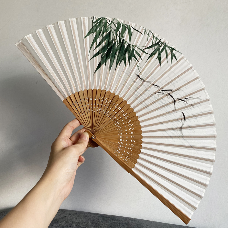 Silk-Painted Chinese Fan: Handcrafted Artistry with Cultural Elegance