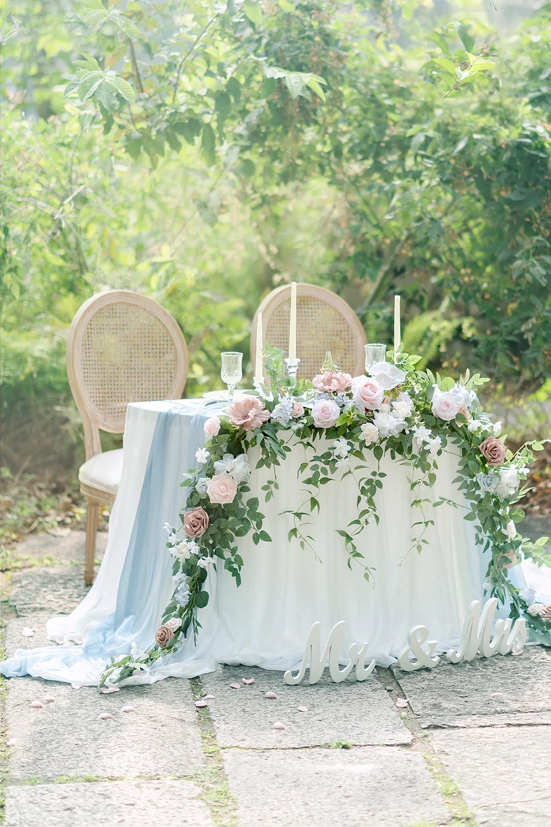 Head Table Flower Garland in English Pastel
