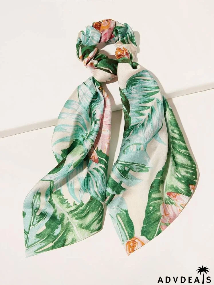 Leaf Pattern Scrunchie Scarf