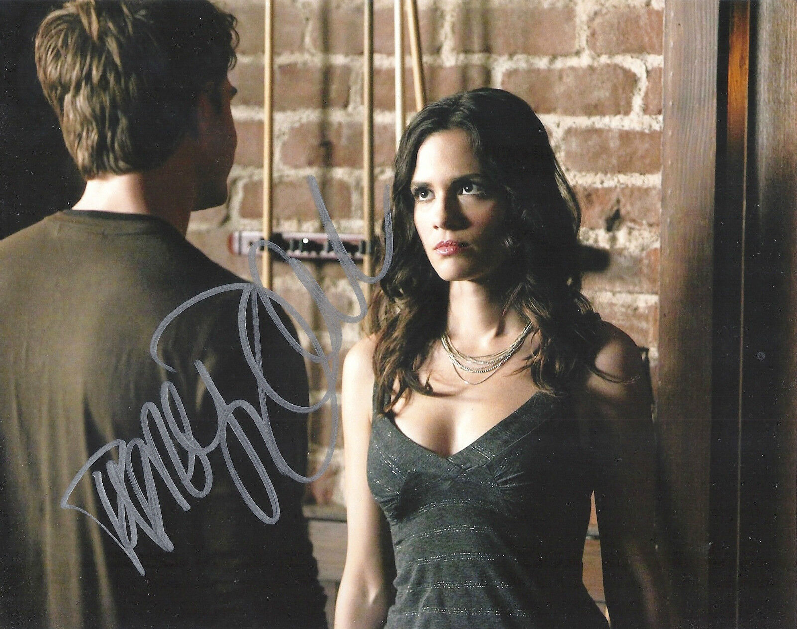 TORREY DEVITTO 'THE VAMPIRE DIARIES' DR MEREDITH FELL SIGNED 8X10 PICTURE *COA 2