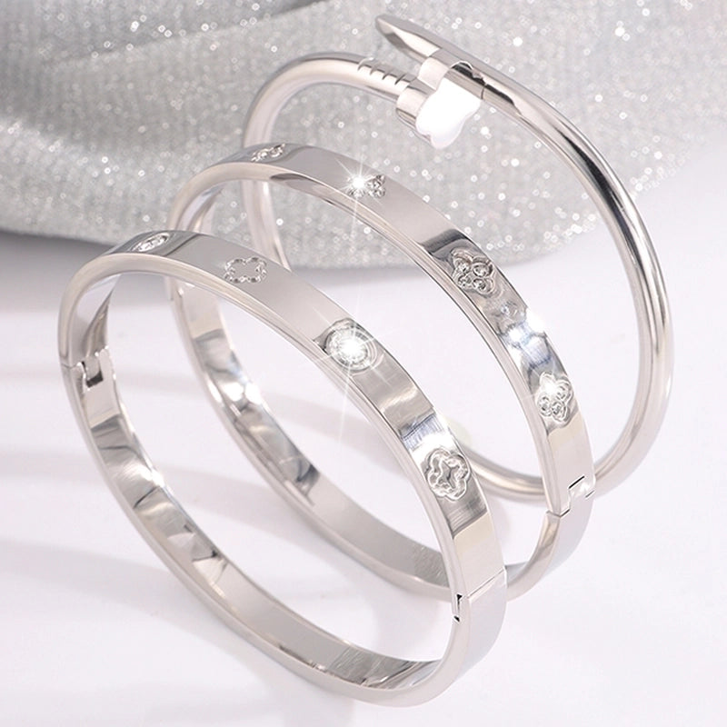 Elegant French Style Classic Style Four Leaf Clover 304 Stainless Steel Bangle In Bulk