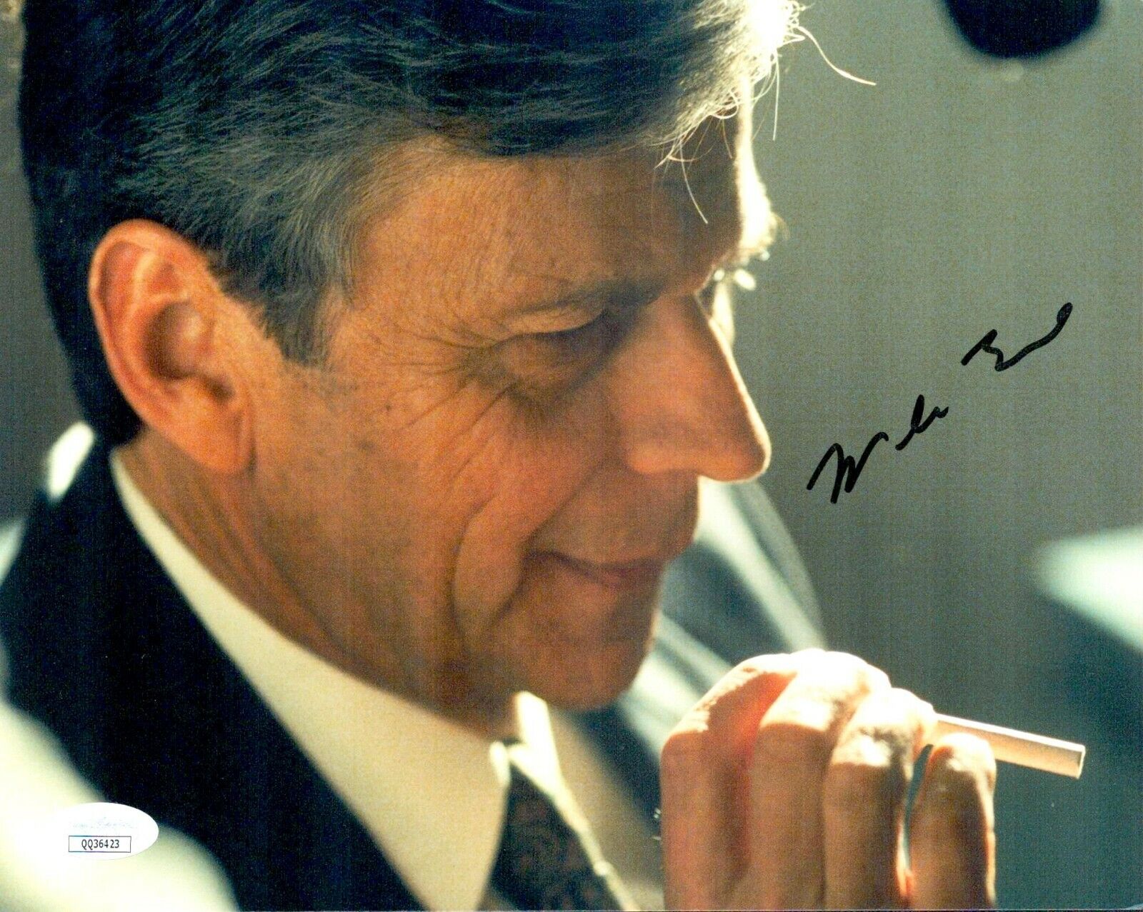 WILLIAM B DAVIS Signed X FILES 8x10 Photo Poster painting Cigarette Man Autograph JSA COA Cert