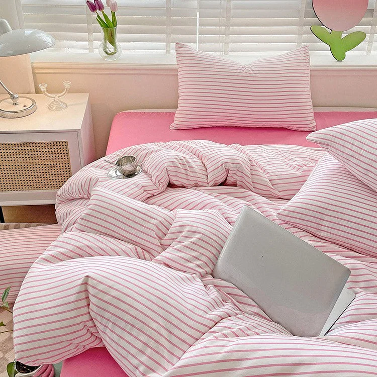 Cozy Striped Bedding Set
