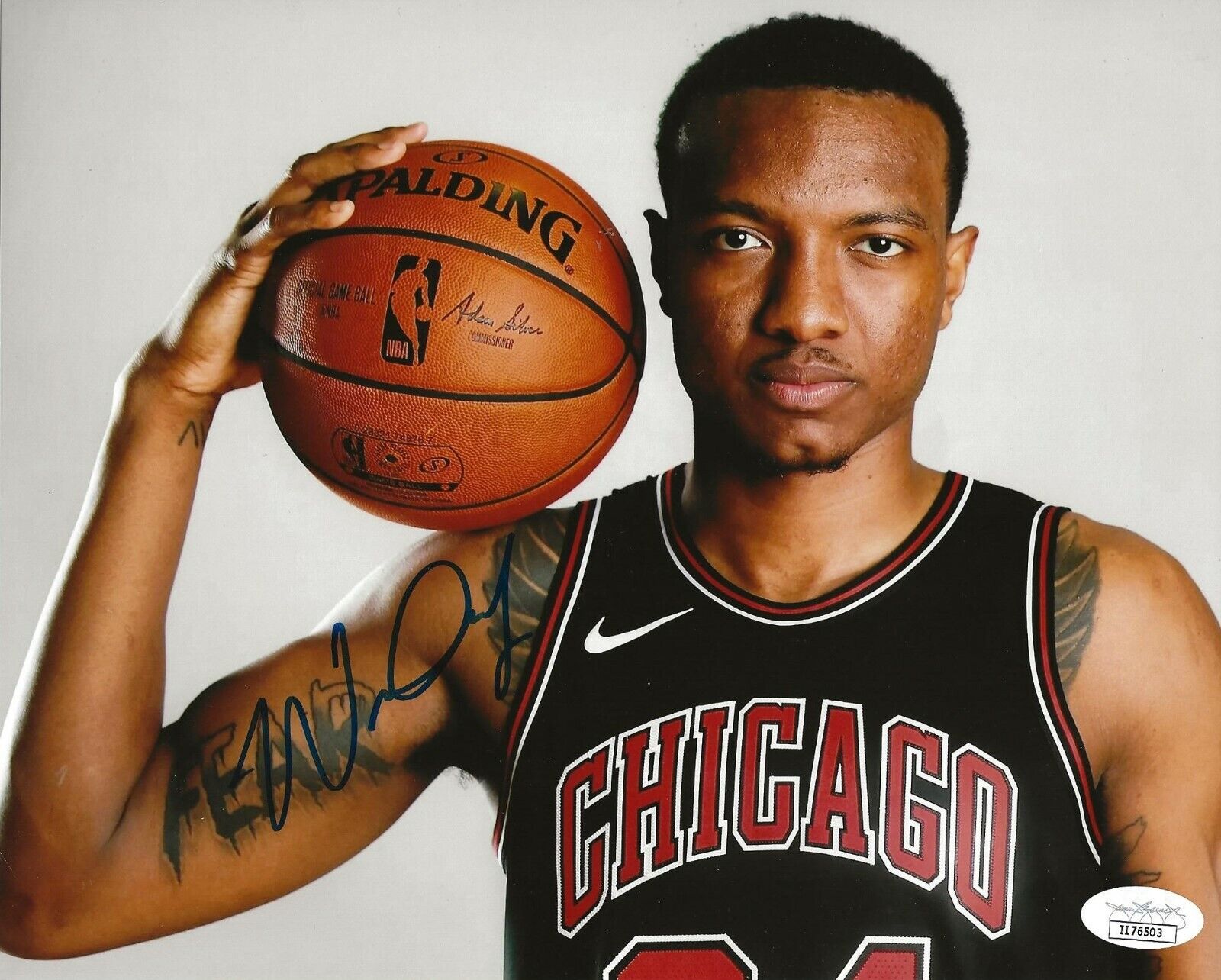 Wendell Carter Jr. signed Chicago Bulls 8x10 Photo Poster painting autographed JSA 3