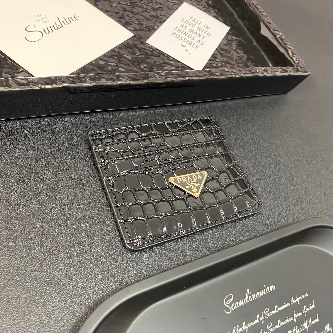 PRADA Crocodile Leather Card Storage Wallet Triangle Logo Card Holder
