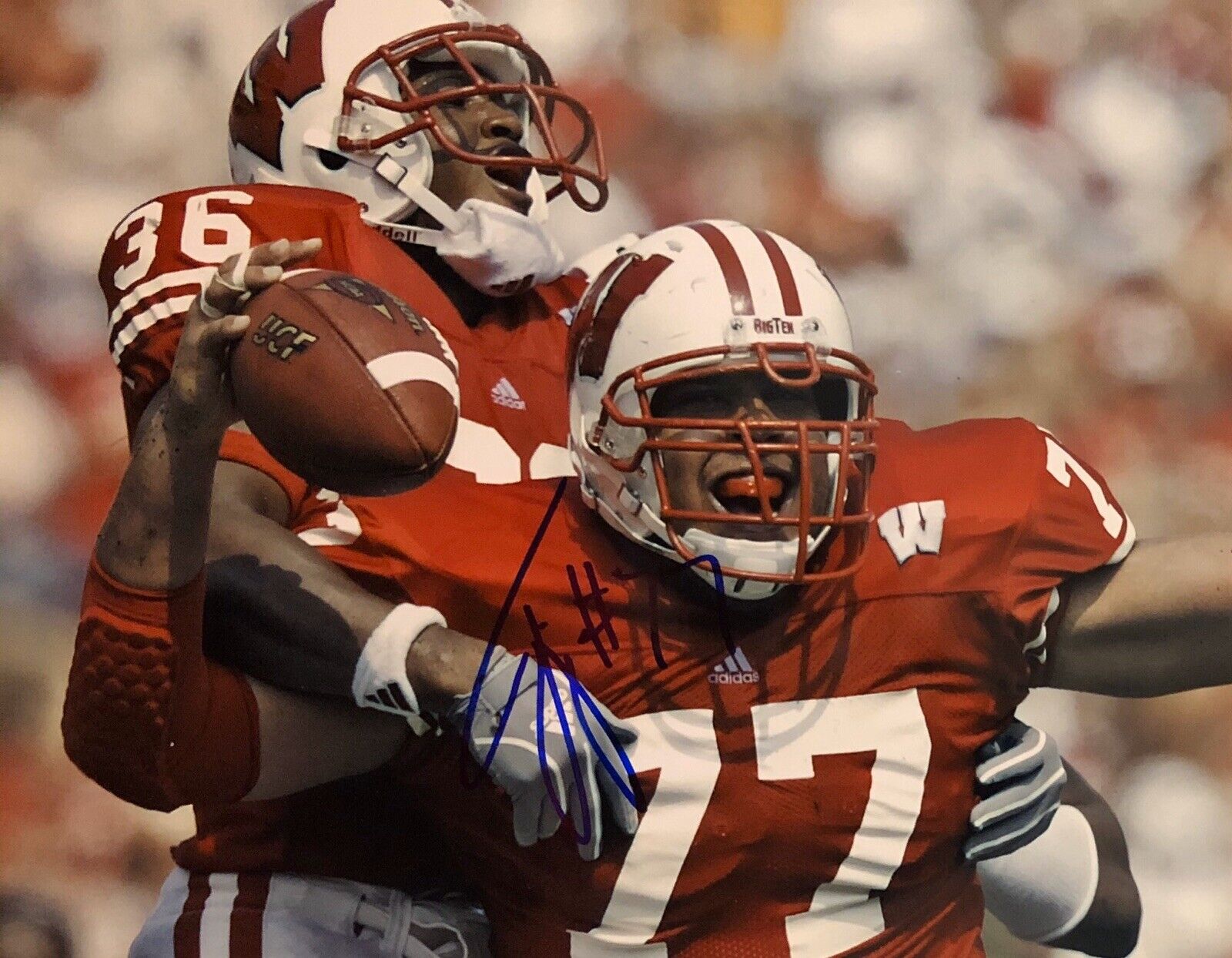 Anttaj Hawthorne Signed Autographed Wisconsin Badgers 8x10 Photo Poster painting Coa