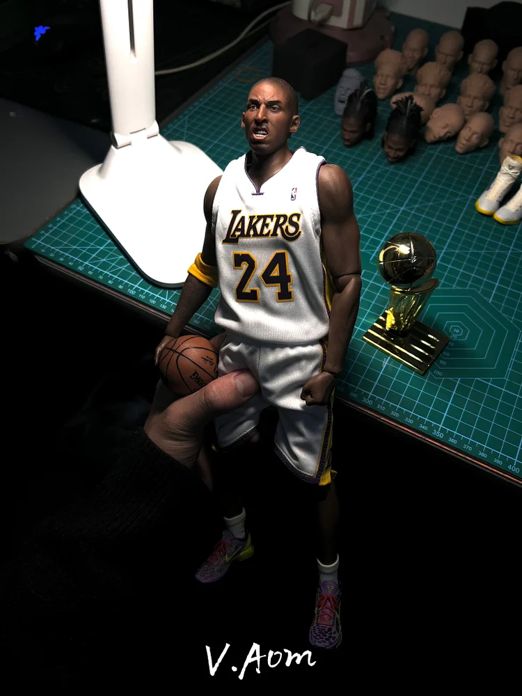 【Pre-order】AOM 1/6 Kobe Bryant AO0525 Limited suit Movable doll