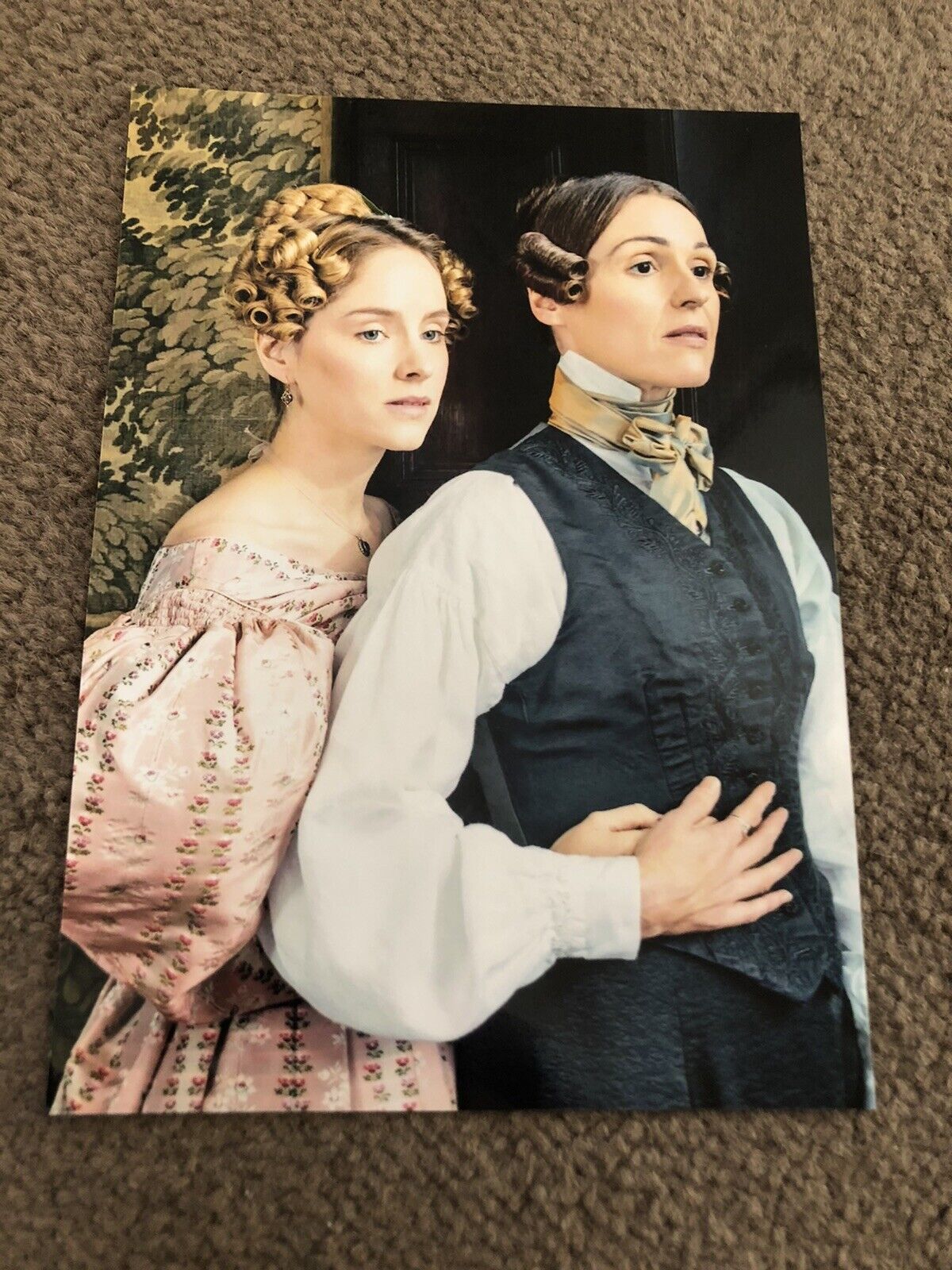 SURANNE JONES (GENTLEMAN JACK) UNSIGNED Photo Poster painting- 7x5”