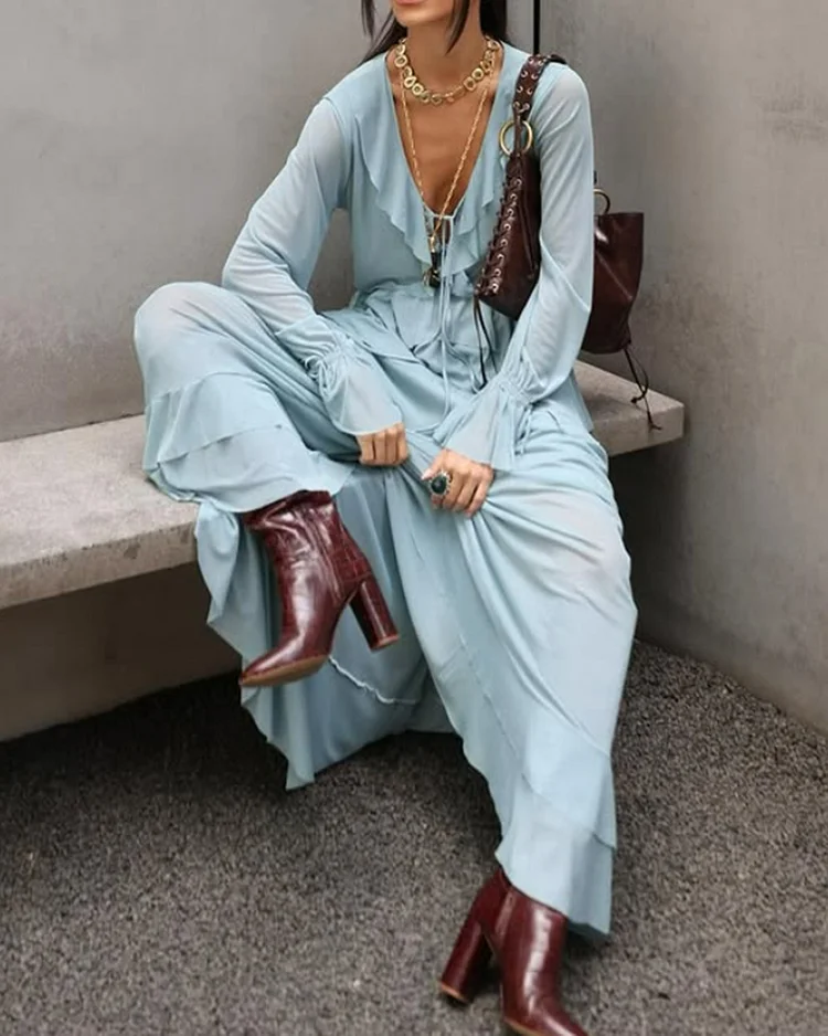 Women's solid color trumpet sleeve dress