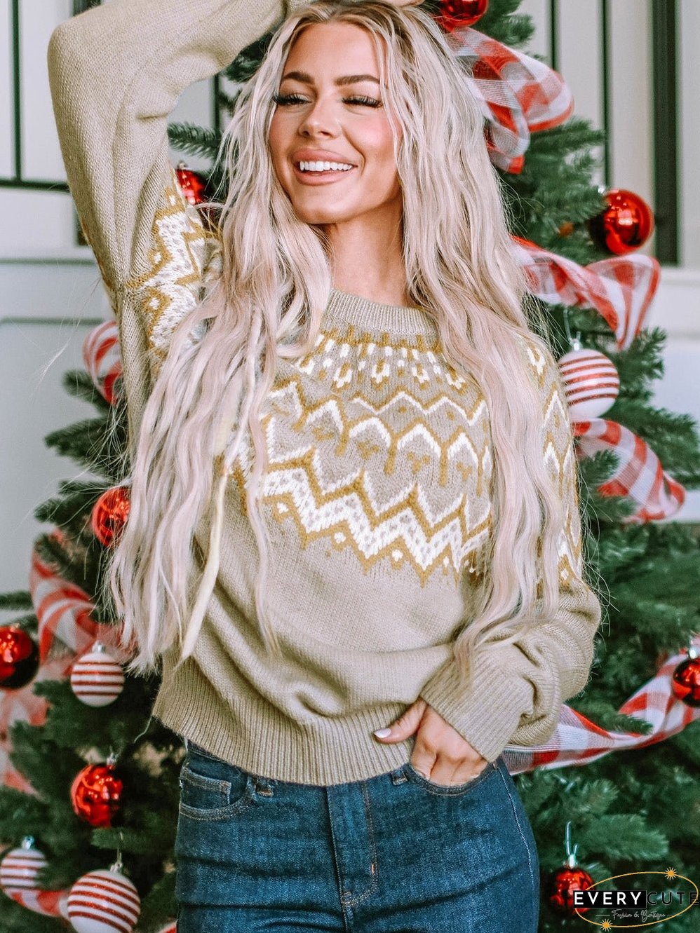 Cozy Gray Geometric Knit Round Neck Sweater