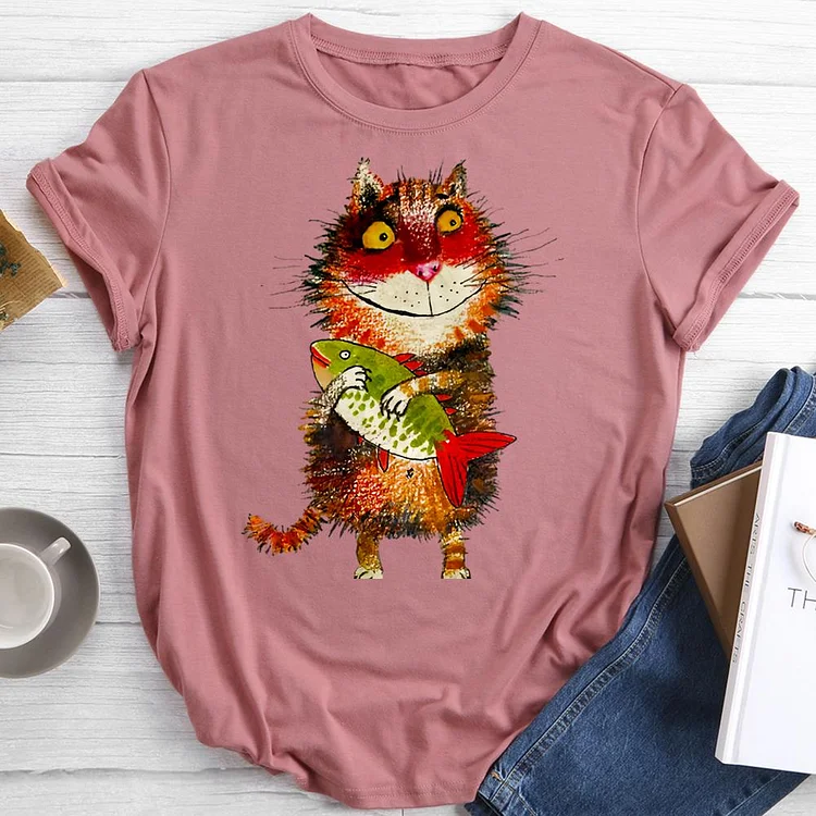 cat eating fish Round Neck T-shirt-0024226