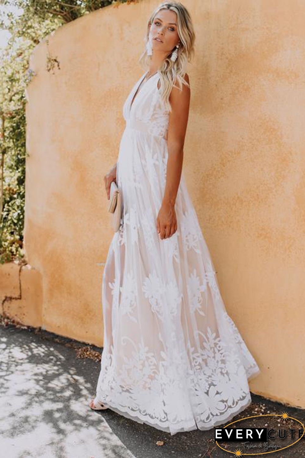 White Lace Contrast Backless Spaghetti Straps Maxi Dress