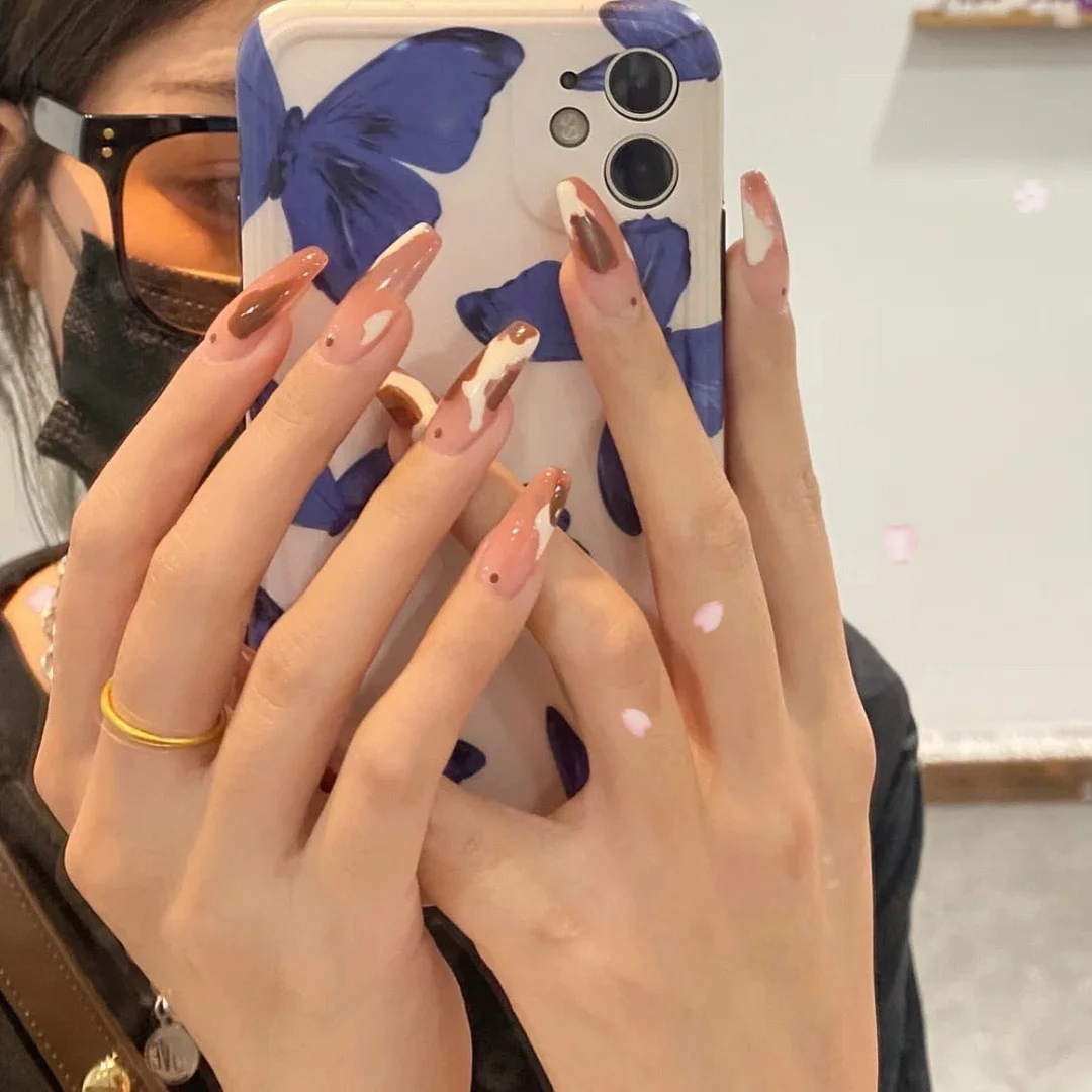 24PCS Nude Color Fake Nails With Black Grids Press On False Detachable Full Cover Artificial Tips Nail Art DIY Manicure No Glue-Nail Inspo