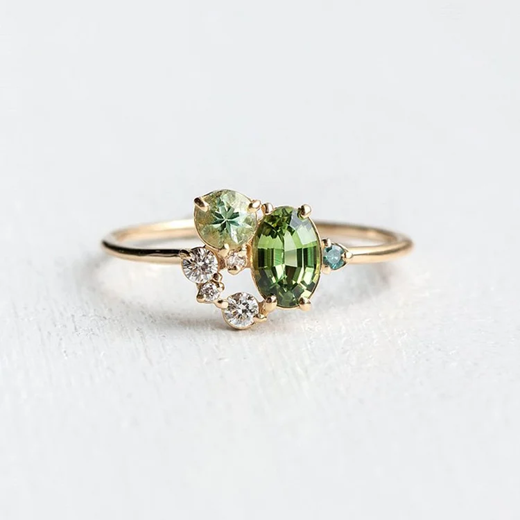 Olivenorma "The Morning Sun" - Natural Peridot with Zircon Ring