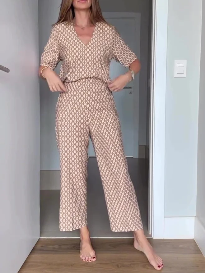 V-neck Short-sleeved Top & Pants Set