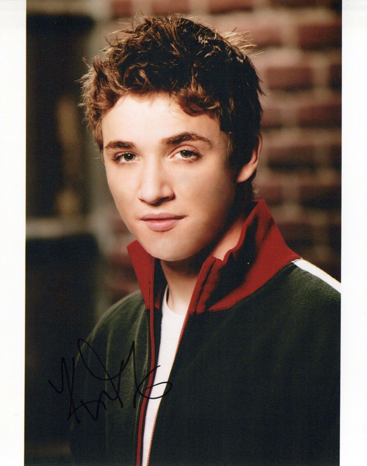 Kyle Gallner head shot autographed Photo Poster painting signed 8x10 #1