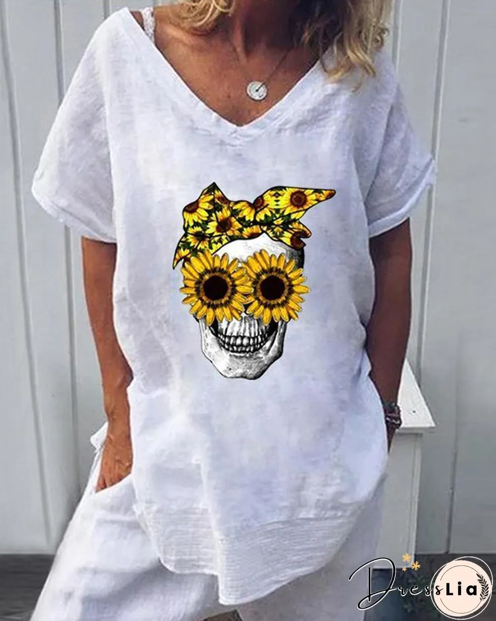 Skull Floral Print Casual V-Neckline Short Sleeve Blouses