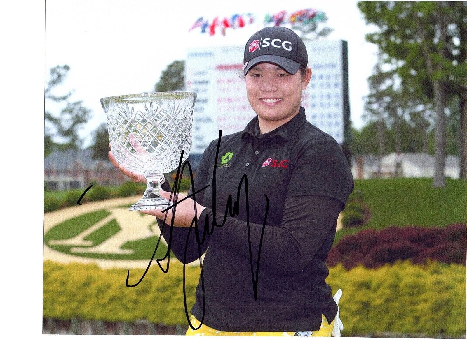 Ariya Jutanugarn LPGA signed autographed 8x10golf Photo Poster painting coa Thailand Trophy