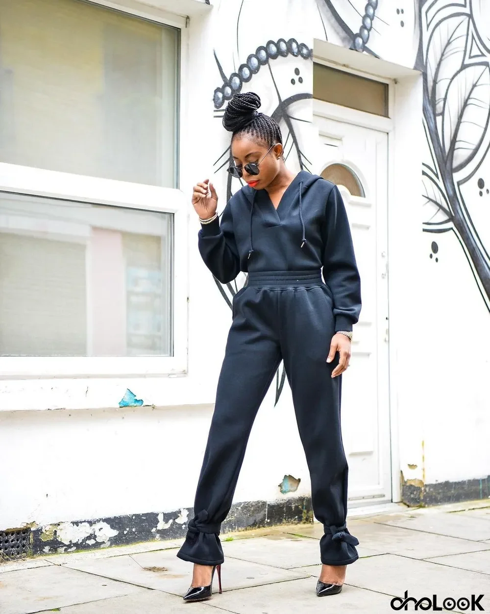 Solid Color V-neck Hooded Sweatshirts And Hem Tie Up Pants Two Piece Set