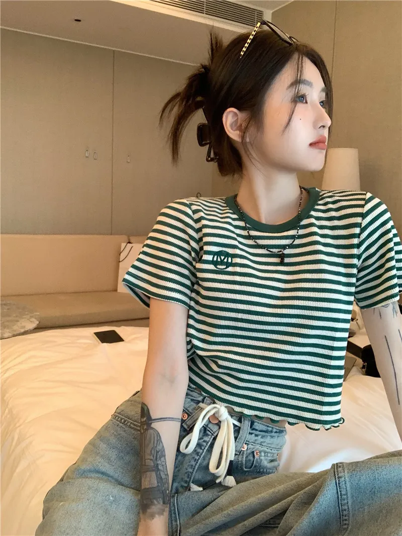 Brownm Brownm Striped Short-Sleeved T-Shirt Female Ins Tide Summer 2024 New Korean Version Design Sense Slim Short Student Jacket