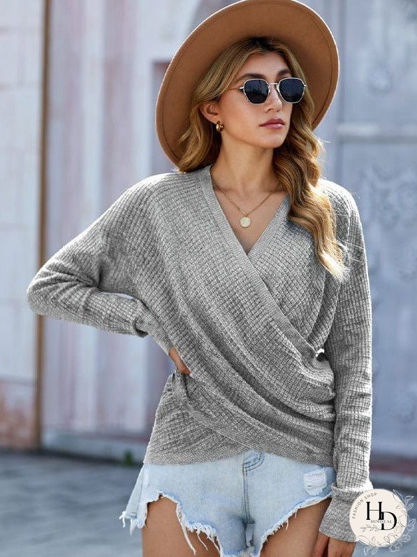 V-Neck Ladies' Sweater With Cross Detail In Solid Colors And Sexy Long Sleeves