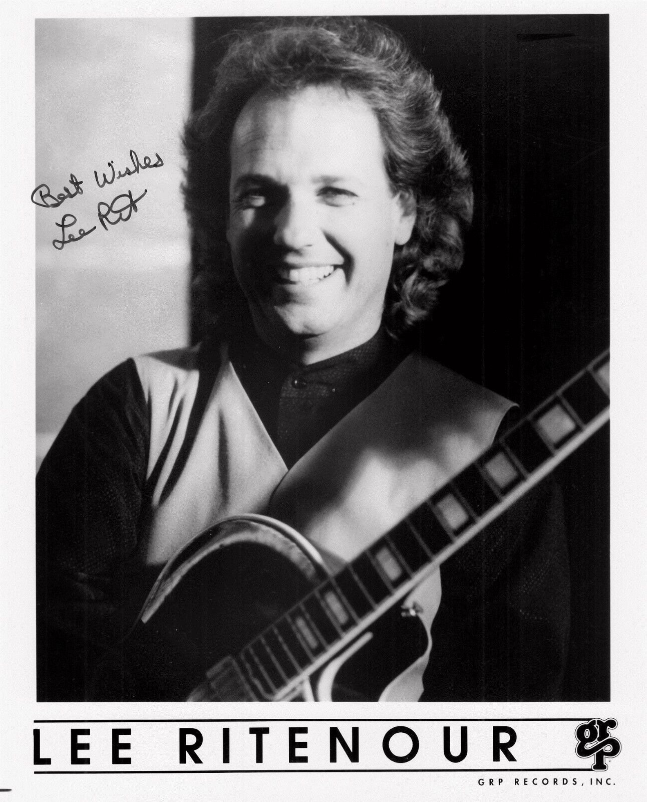 LEE RITENOUR hand-signed ORIGINAL RECORD LABEL 8x10 b/w closeup w/ UACC RD COA