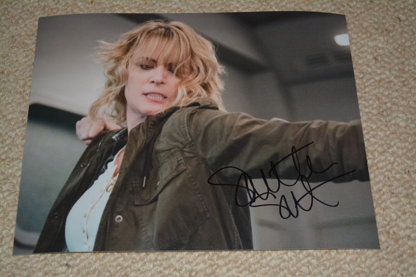 SAMANTHA SMITH signed autograph In Person 8x10 20x25 cm SUPERNATURAL