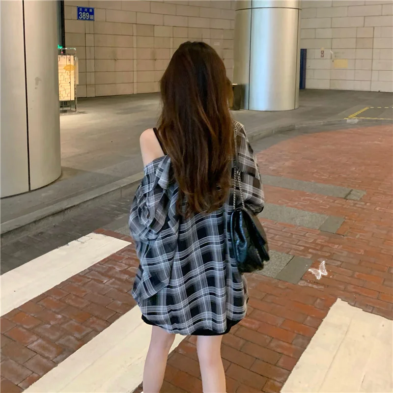 Uveng Uveng Shirt Women Spring 2025 New Summer Thin Sun Protection Shirt Design Small Loose Top