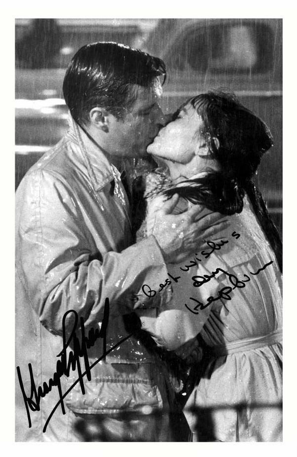 AUDREY HEPBURN & GEORGE PEPPARD - BREAKFAST AT TIFFANY'S AUTOGRAPH SIGNED Photo Poster painting