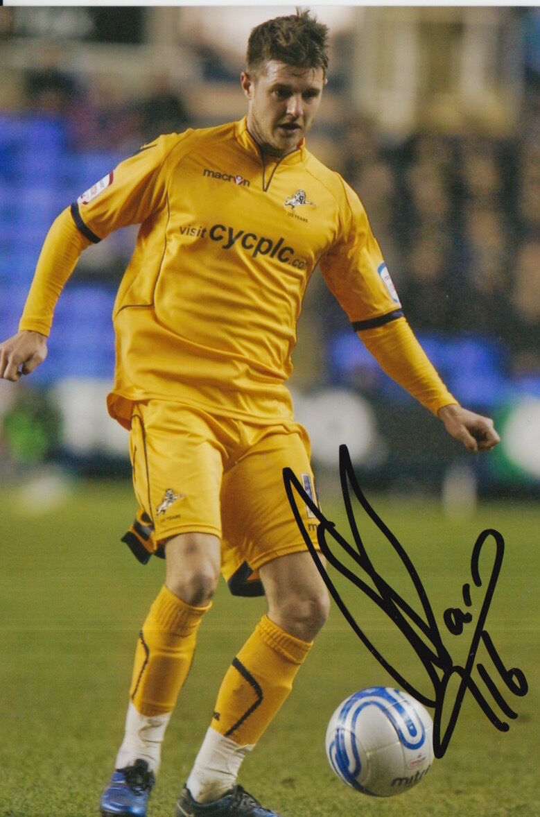 MILLWALL HAND SIGNED SCOTT BARRON 6X4 Photo Poster painting 2.