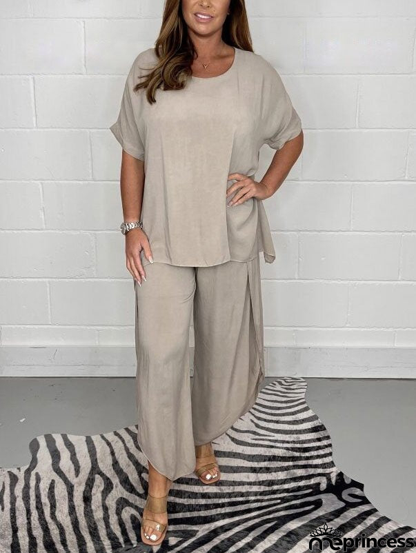 Sophisticated and breathable shirt and pants set