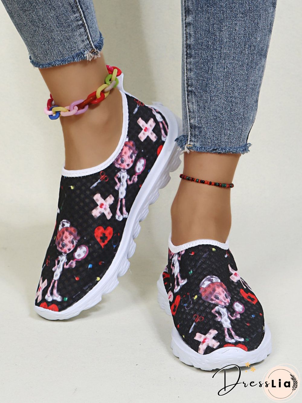 Nurse Fighting Epidemic Print Breathable Tulle Mesh Lightweight Sneakers