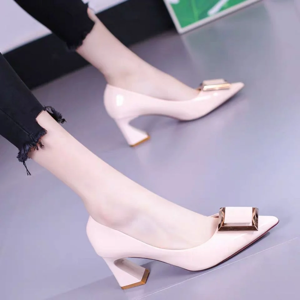 Square Buckle Fashion OL Office Shoes 2021 New Women's Concise Patent Leather Shallow High Heels Shoes Pointed Toe Women Pumps