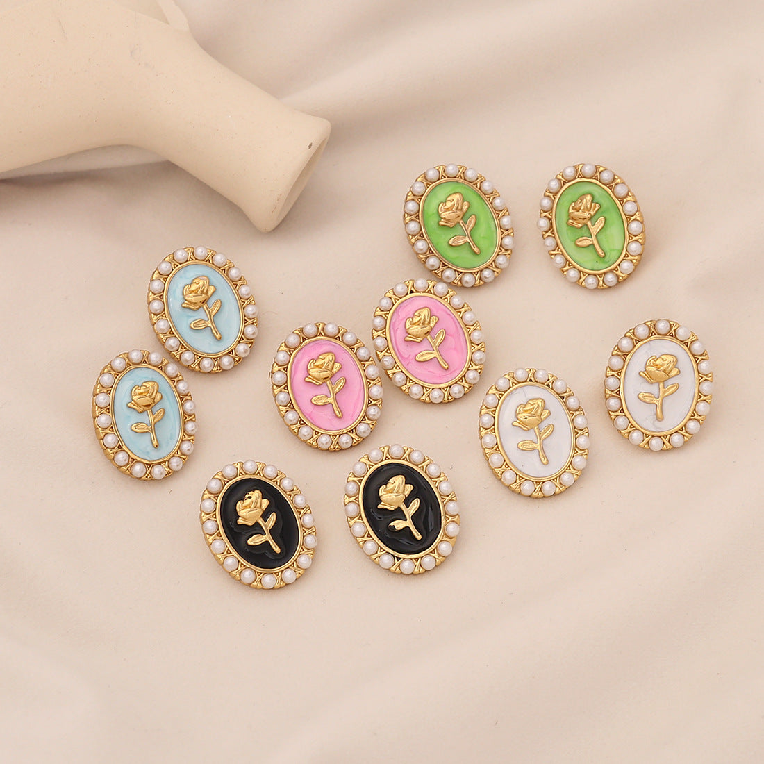 Simple Retro Pearl Rose Earrings French Earrings E609