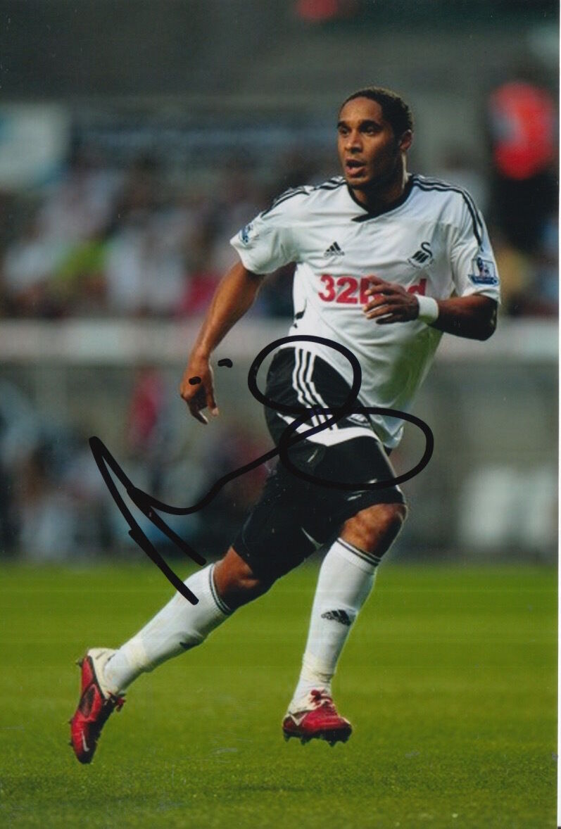 SWANSEA CITY HAND SIGNED ASHLEY WILLIAMS 6X4 Photo Poster painting 2.