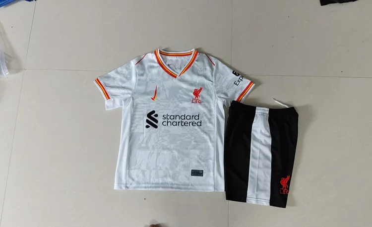 2024-25 Liverpool FC Away Shirt - Kids