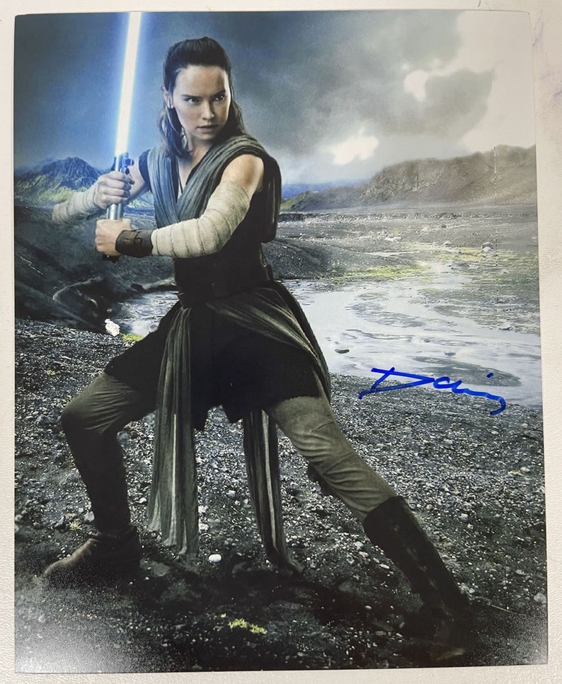 Daisy Ridley Signed Autographed Star Wars