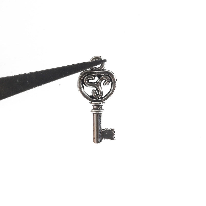 20 PCS/Package A Pack Of 30 Alloy Heart Shape Key Lock Pendant