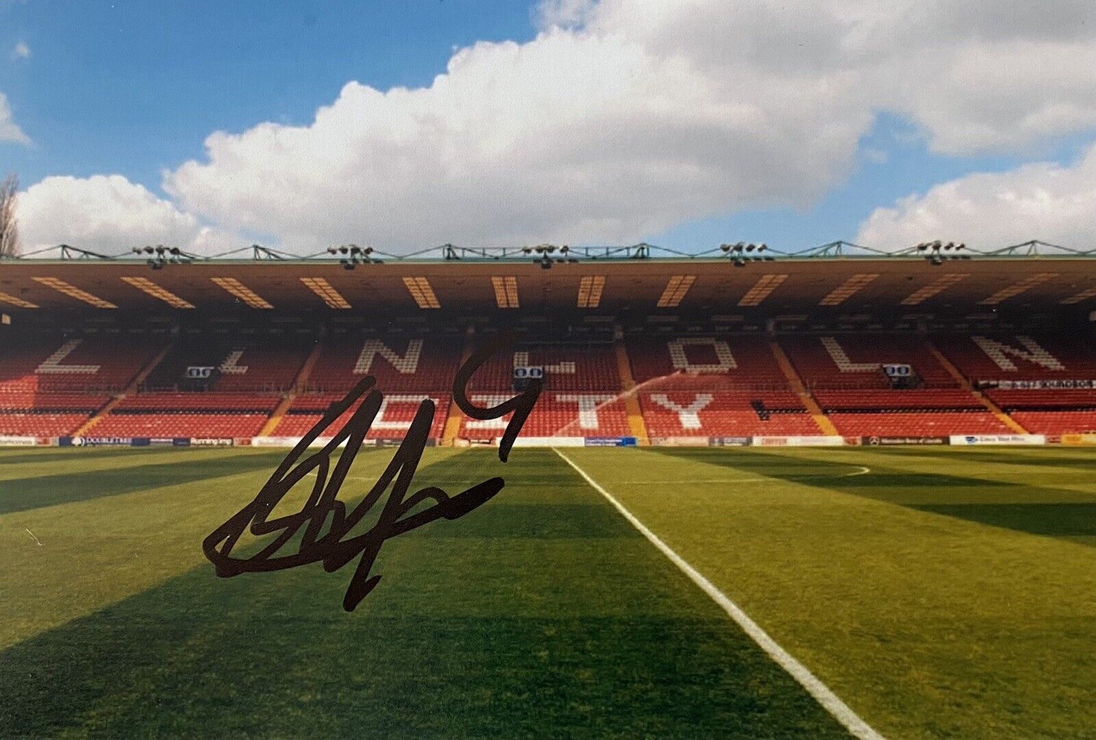 Liam Montsma Genuine Hand Signed Lincoln City 6X4 Photo Poster painting 7