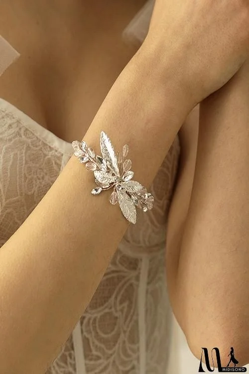 MidiSono - Rhinestone Leaf Bracelet