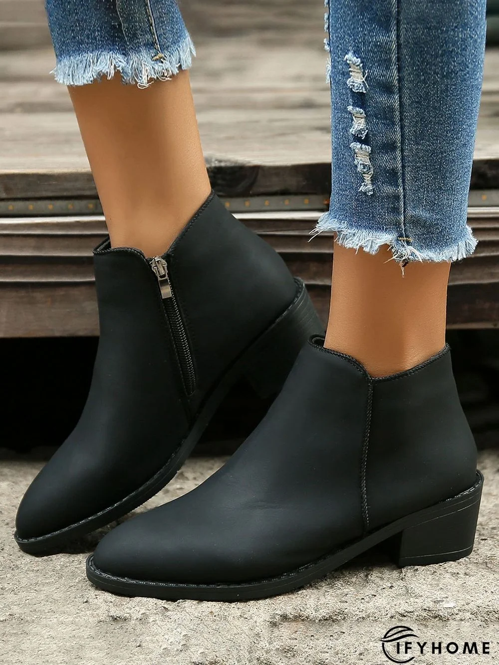 Simple Zipper Pointed Toe Chunky Heel Booties | IFYHOME