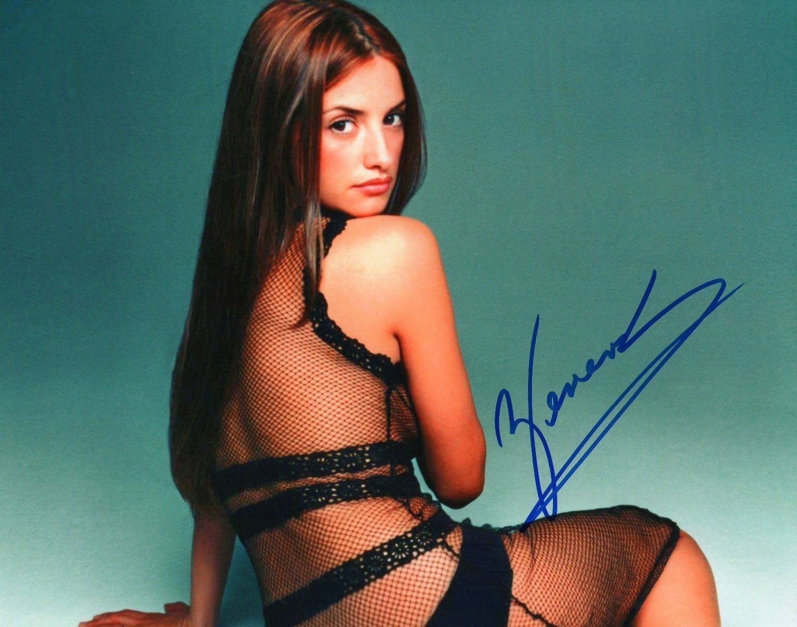 PENELOPE CRUZ AUTOGRAPHED SIGNED A4 PP POSTER Photo Poster painting PRINT 30